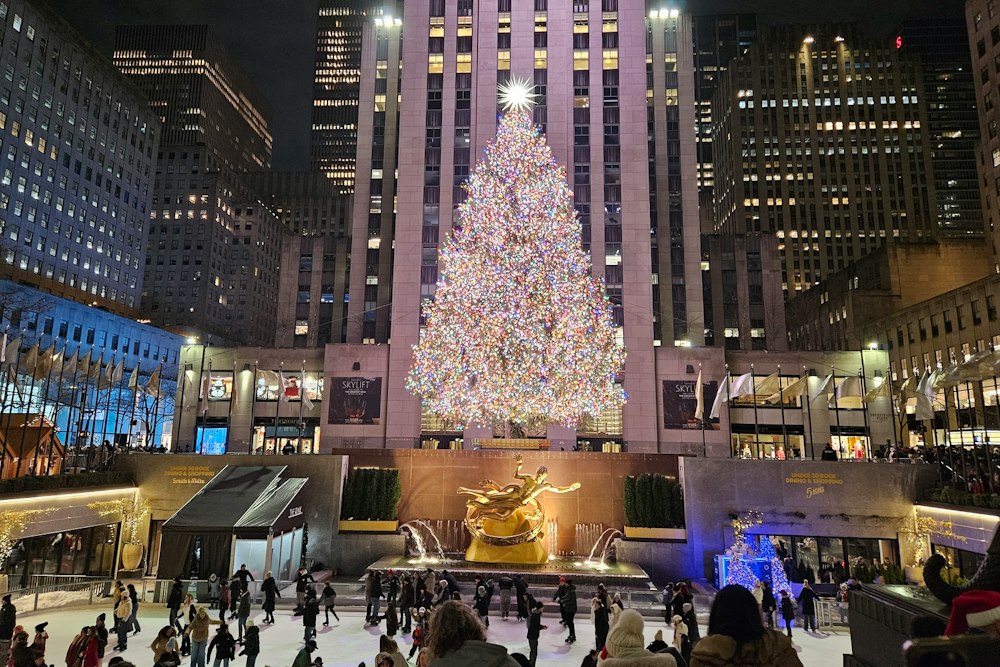 Christmas, ice and winter nights in New York